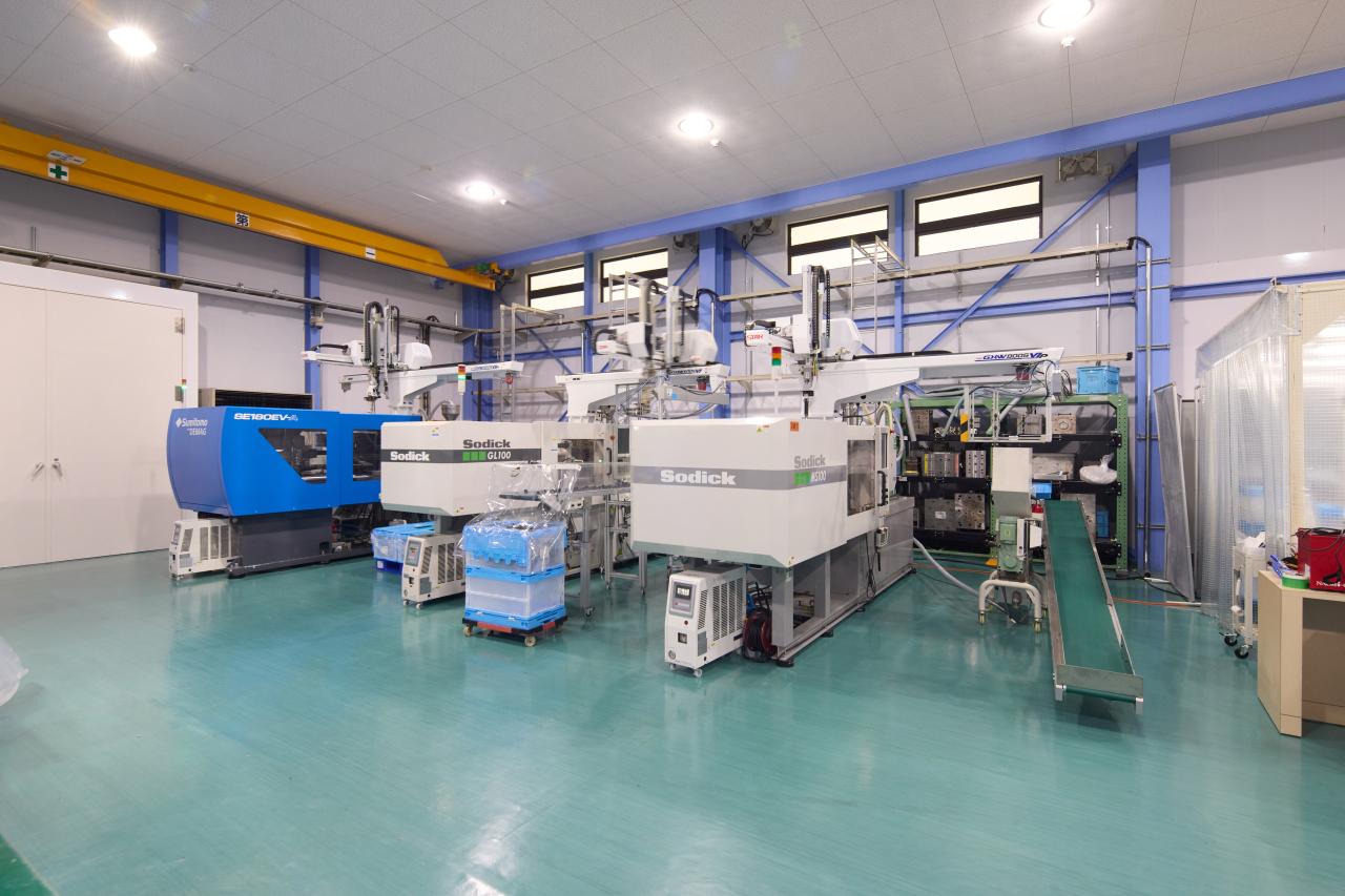 023A1304⑪射出成型機